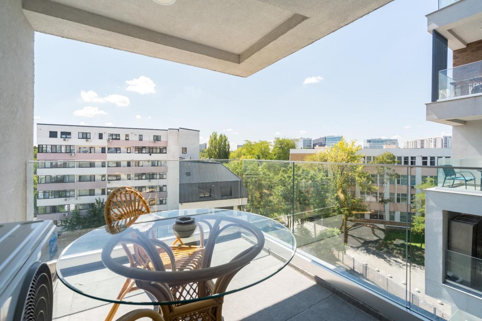 A Home Away - Politehnica Park Бухарест Экстерьер фото